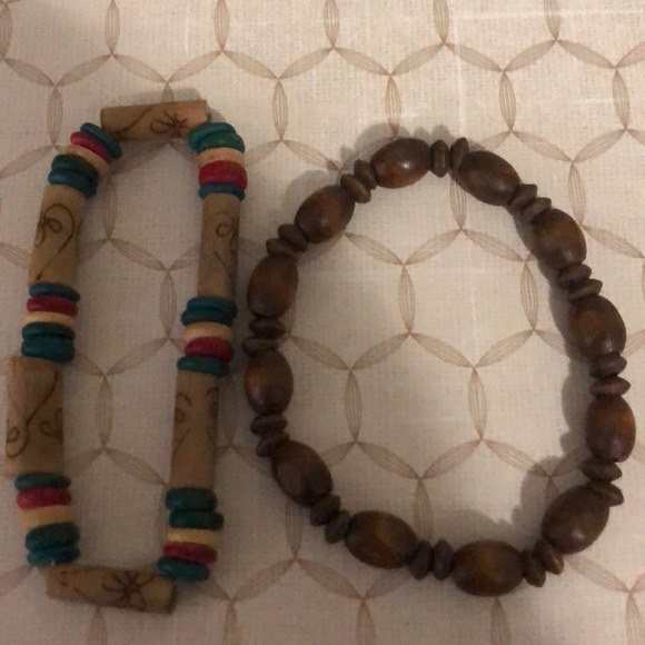 Keychains from Mexico and 2 wooden bracelets - Picture 5 of 5